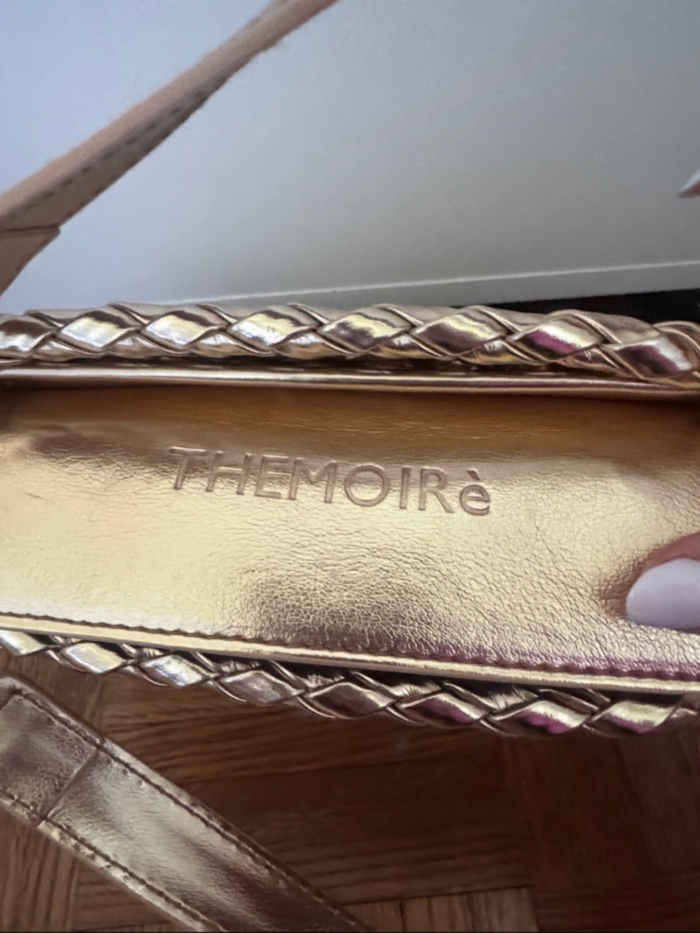 Themoire NEW Woven Metallic Gold Mini Tote Bag - Picture 2 of 5